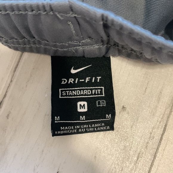 Nike Dri-Fit standard fit Sweatpants SZ Medium - Picture 3 of 4